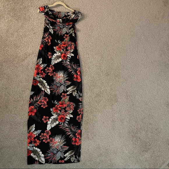 Frank Lyman Maxi Dress - Picture 2 of 3